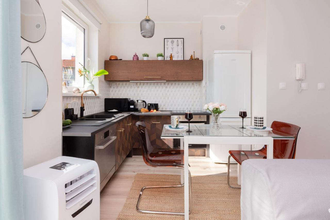 Przestronne 2 Oddzielne Sypialnie Caly Apartament W Spokojnej Dzielnicy Borkowo  Exterior photo