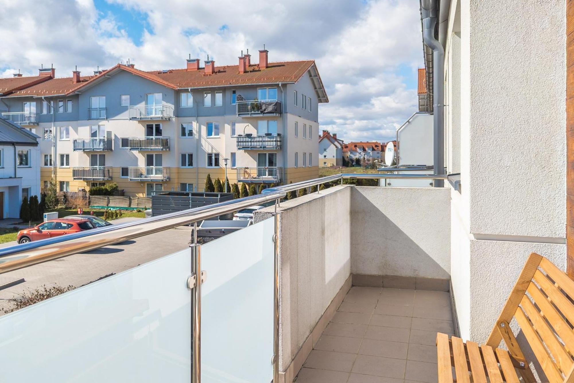Przestronne 2 Oddzielne Sypialnie Caly Apartament W Spokojnej Dzielnicy Borkowo  Exterior photo